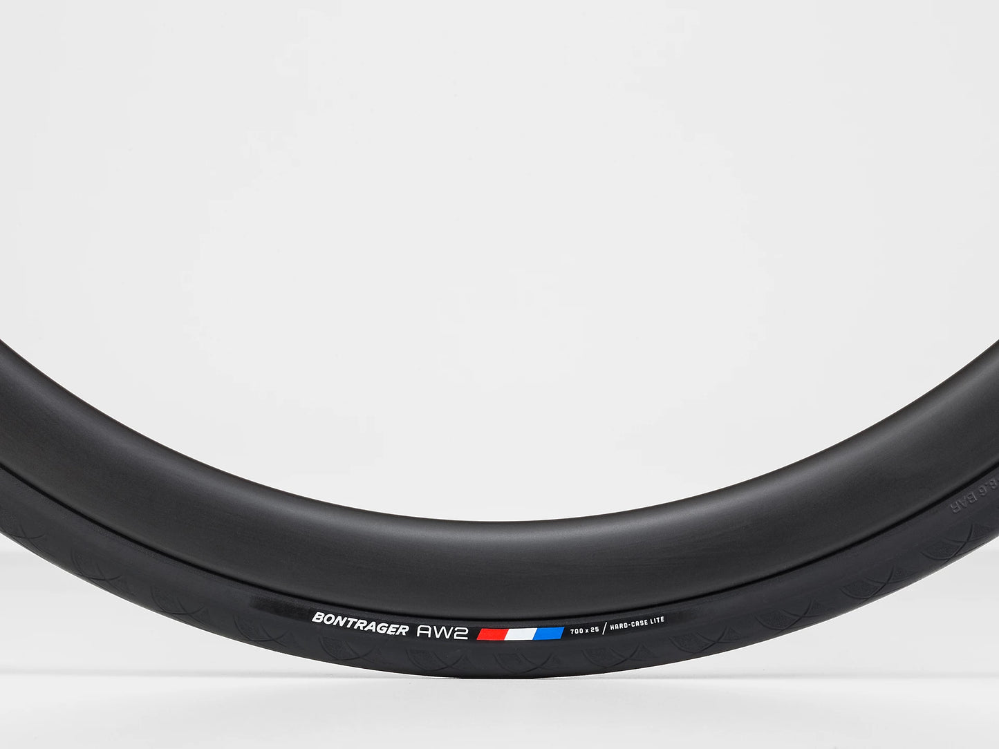 Bontrager AW2 Hard-Case Lite Road Tire