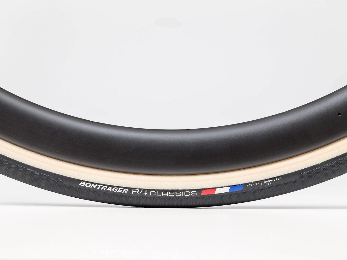 Bontrager R4 Classics Hard-Case Lite Road Tire 700x28