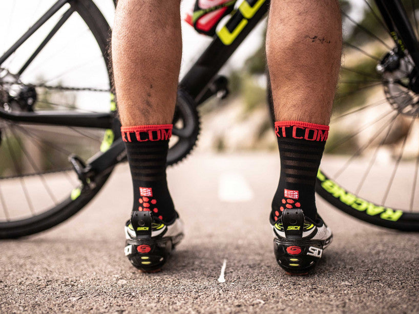 PRO RACING SOCKS V3.0 ULTRALIGHT BIKE BLACK/RED