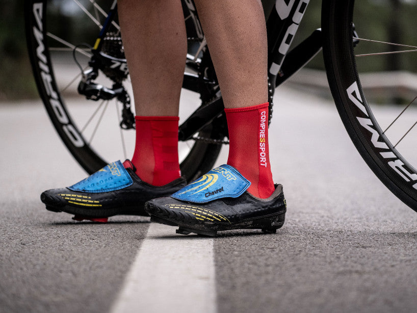 PRO RACING SOCKS V3.0 ULTRALIGHT BIKE RED